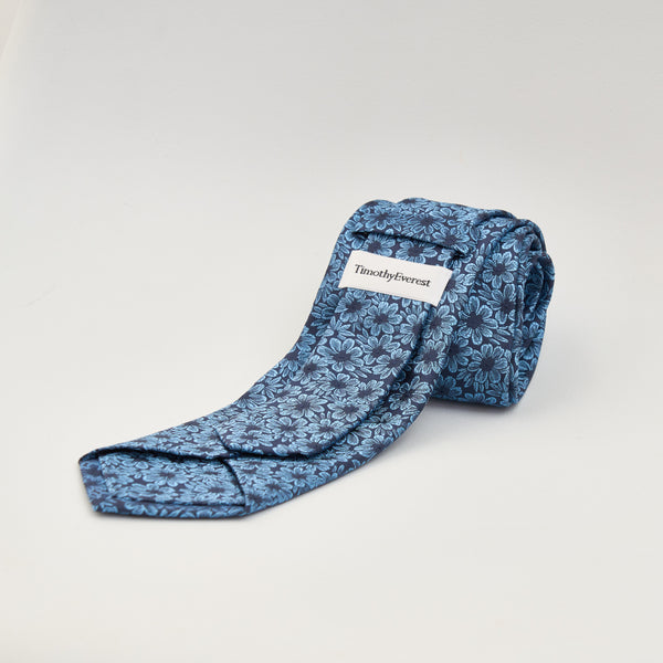 【ティモシー エベレスト】フラワー柄ネクタイ（ブルー）
