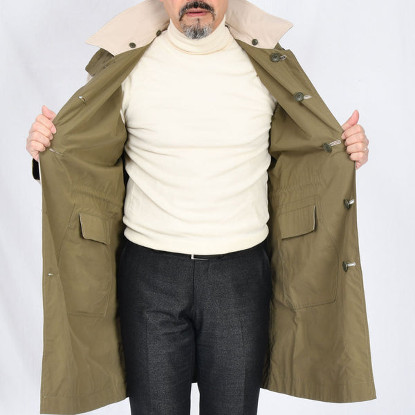 【ティモシーエベレスト】リバーシブルフード付きステンカラーコート（カーキ）