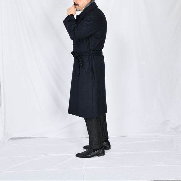 【アンブロジアーノ】ウールカシミヤベルテッドステンカラーコート（ネイビー）