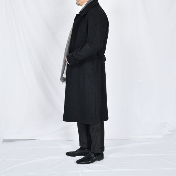 【アンブロジアーノ】ウールカシミヤベルテッドステンカラーコート（チャコールグレー）