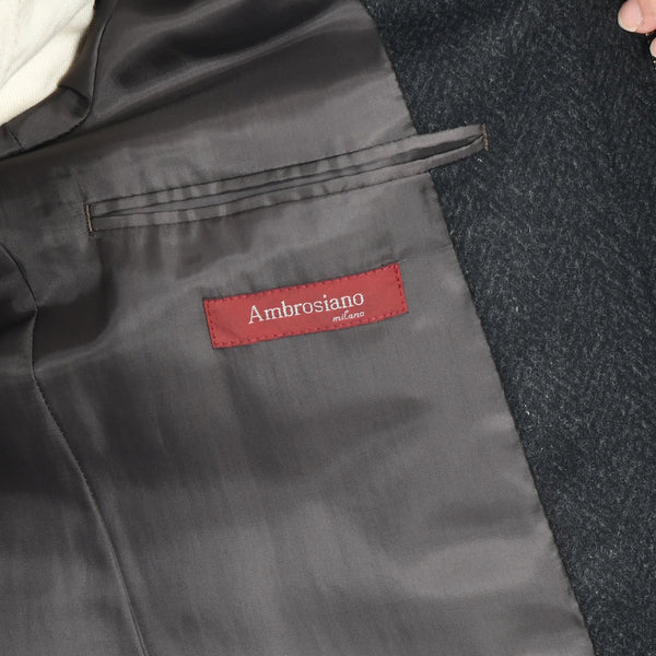 【アンブロジアーノ】アンゴラ混ウールスタンドカラーコート（チャコールグレー）