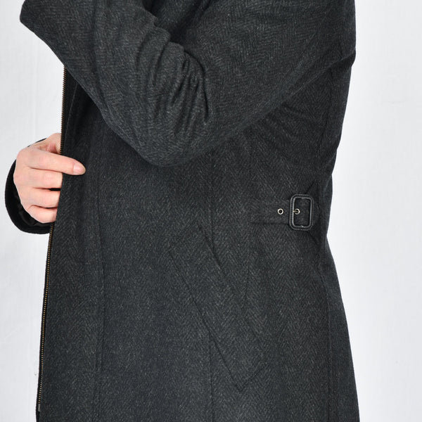 【アンブロジアーノ】アンゴラ混ウールスタンドカラーコート（チャコールグレー）