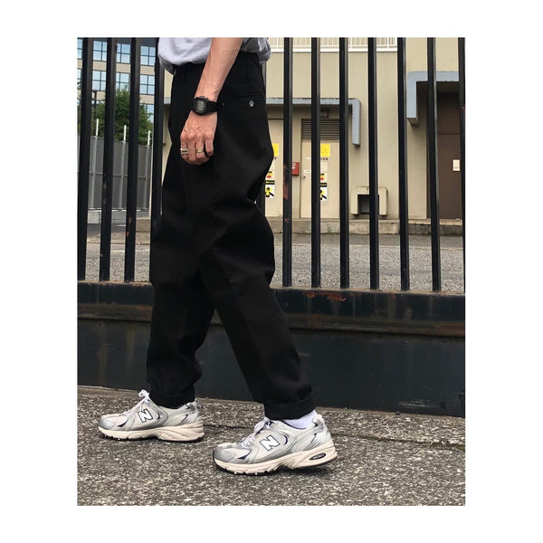 【STTND】ダブルコネクションテーパードパンツ