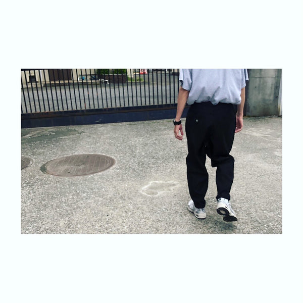 【STTND】ダブルコネクションテーパードパンツ