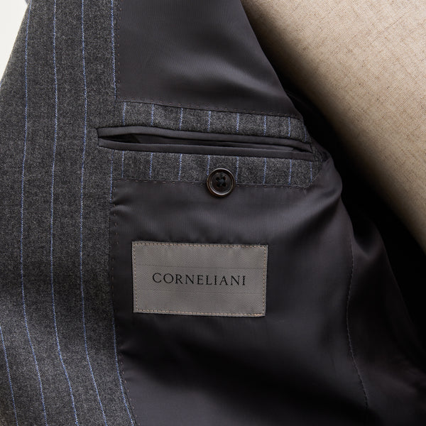 【コルネリアーニ】2Bストライプ柄サルトリアライトスーツ（グレー）