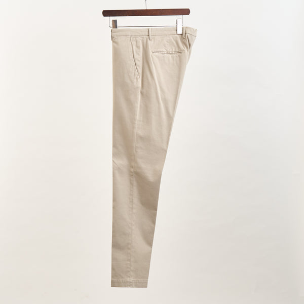 【コルネリアーニ】ガーメントダイパンツ（オフホワイト）