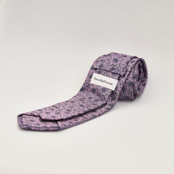 【ティモシー エベレスト】フラワー柄ネクタイ（ピンク）
